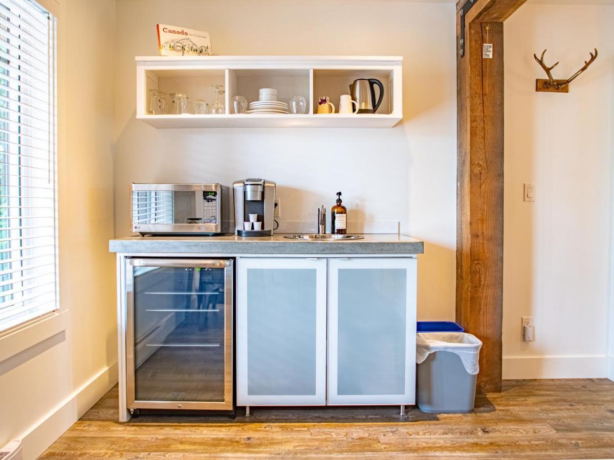 The Francis Boutique Ucluelet